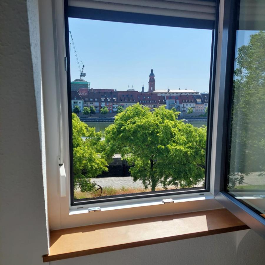 Stilvolle Wohnung Direkt In Der City Вюрцбург Екстериор снимка